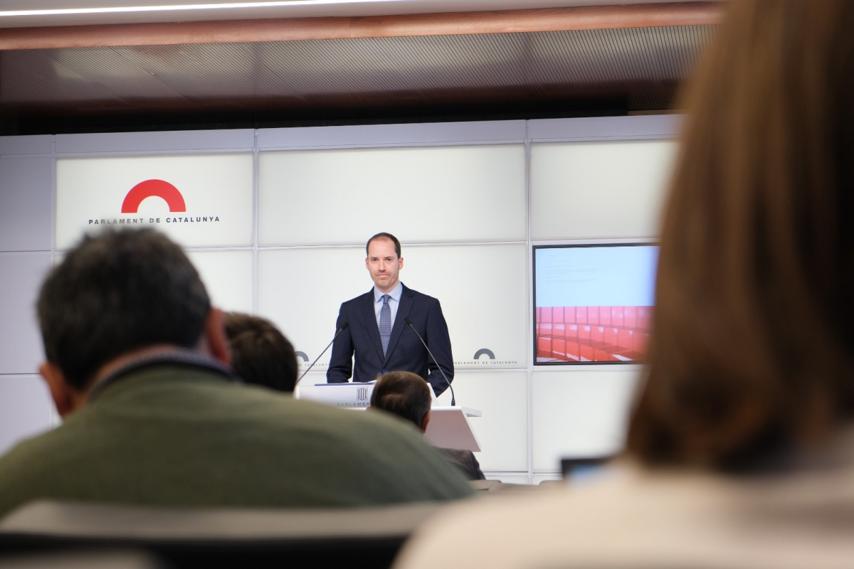 Juan Fernández: “Cataluña sigue paralizada salvo para aplicar la agenda nacionalista”